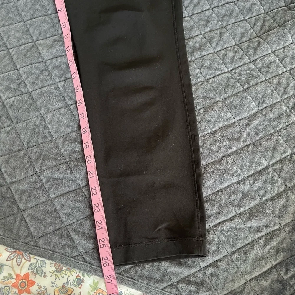 Lululemon Pants Womens 6 On The Fly Jogger 27